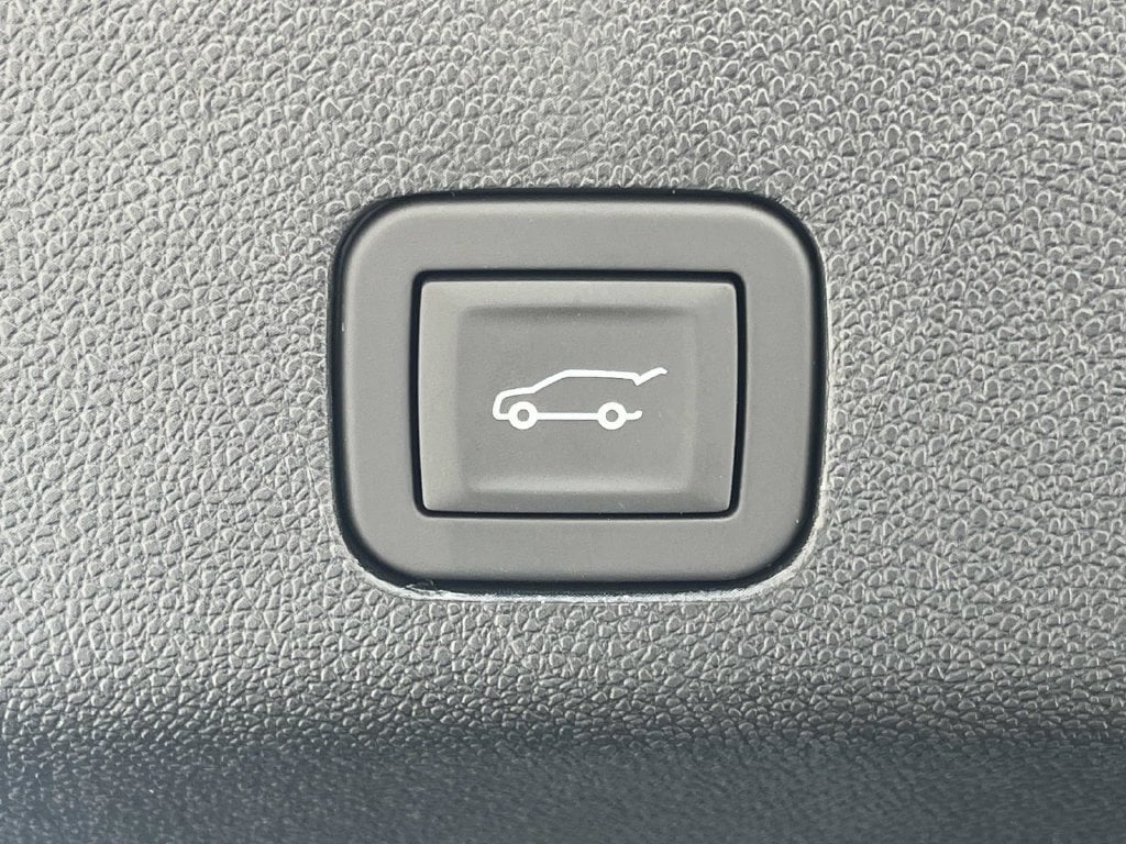 2026 Cadillac Escalade Sport - Photo 13