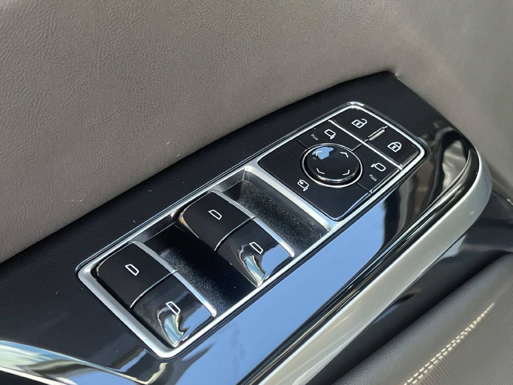 2026 Cadillac Escalade Sport - Photo 25