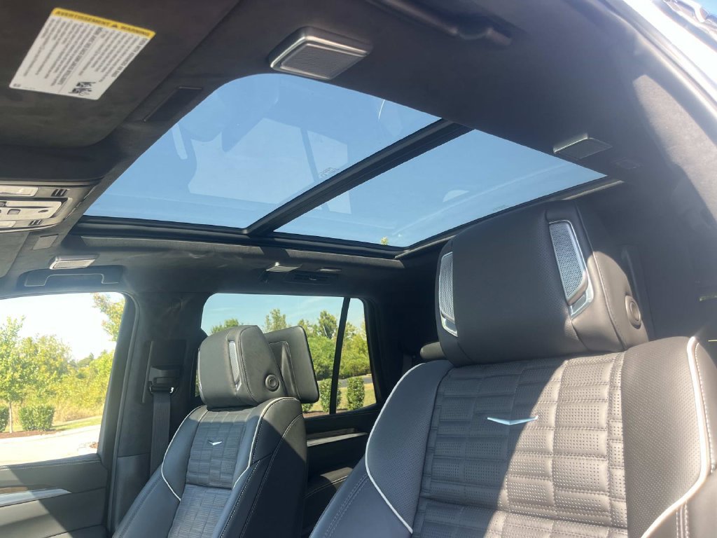 2026 Cadillac Escalade Platinum Luxury - Photo 31