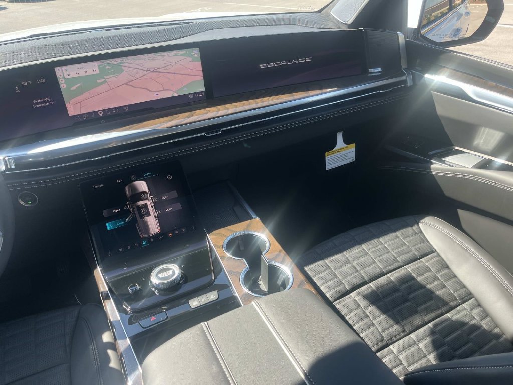2026 Cadillac Escalade Platinum Luxury - Photo 15