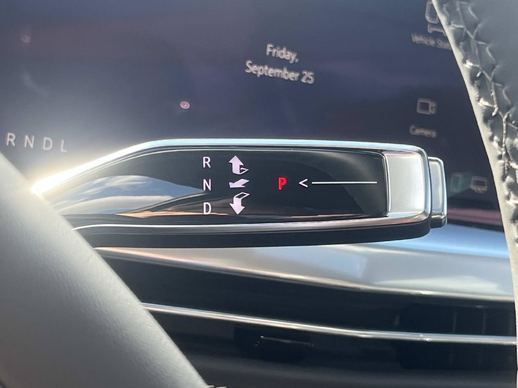 2026 Cadillac Escalade Sport - Photo 40