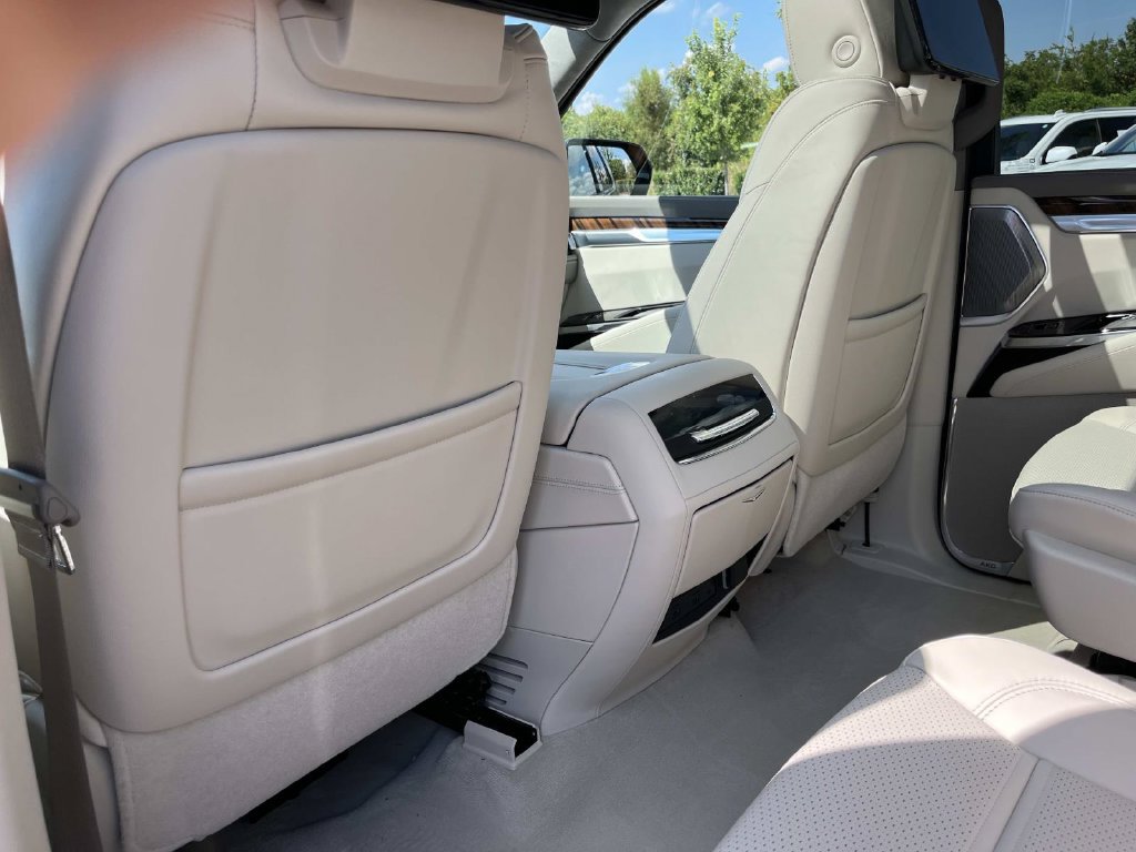 2026 Cadillac Escalade Platinum Sport - Photo 19