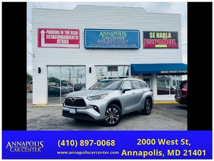 2022 Toyota Highlander XLE Sport Utility 4D SUV