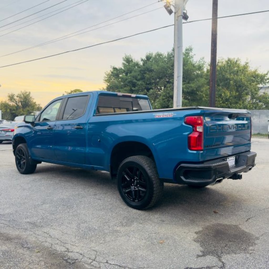 Used 2022 Chevrolet Silverado 1500 Crew Cab LT Trail Boss Pickup 4D 6 1/2 ft Pickup