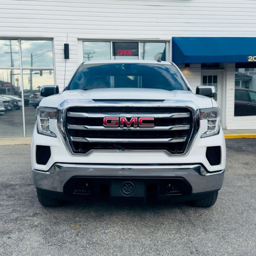 Used 2020 GMC Sierra 1500 Crew Cab SLE Pickup 4D 5 3/4 ft Pickup