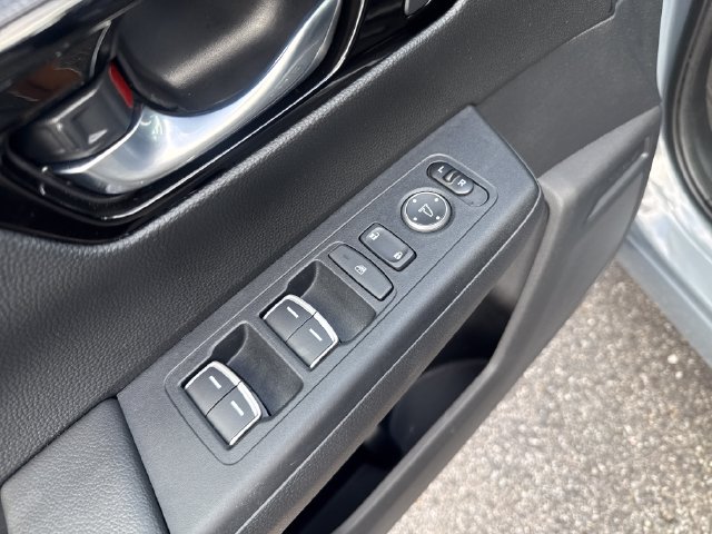 2025 Honda CR-V Sport Touring - Photo 11
