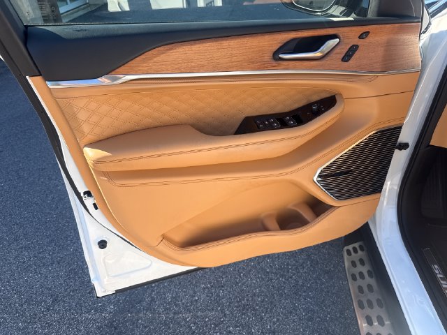 2023 Jeep Grand Cherokee L Summit Reserve - Photo 10