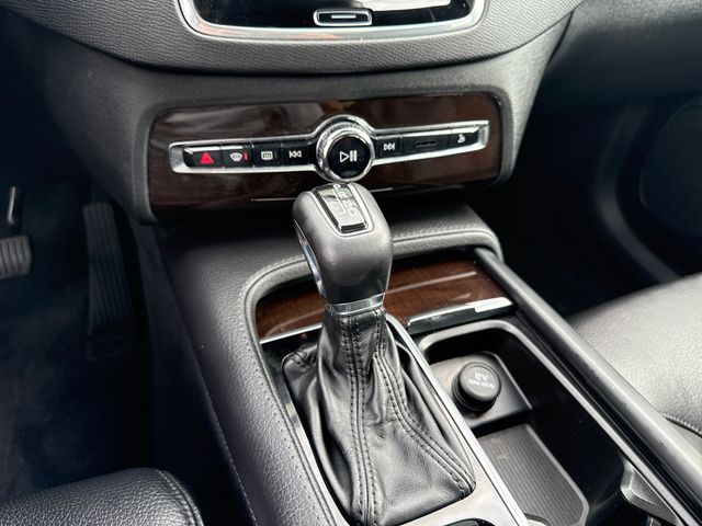 2019 Volvo XC90 Momentum - Photo 17