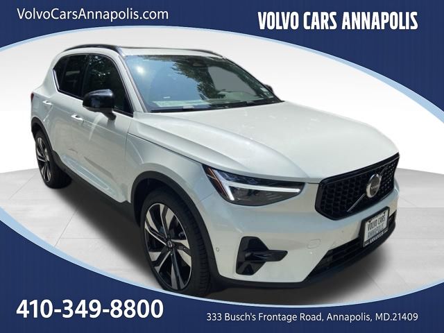 New 2026 Volvo XC40 B5 Plus SUV