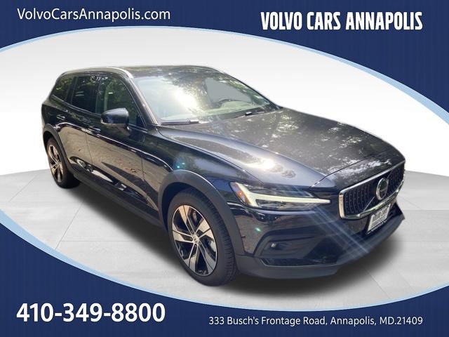 2026 Volvo V60 Cross Country Plus