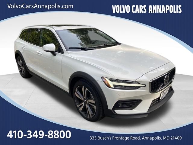 2026 Volvo V60 Cross Country