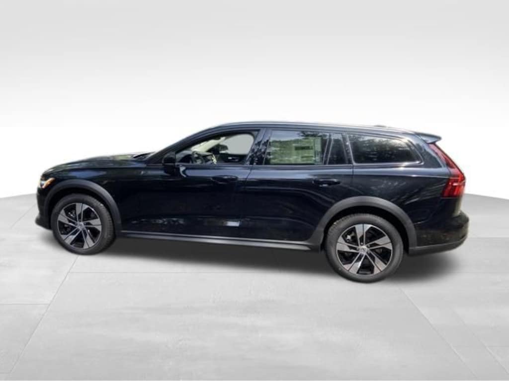 New 2026 Volvo V60 Cross Country B5 Plus Wagon