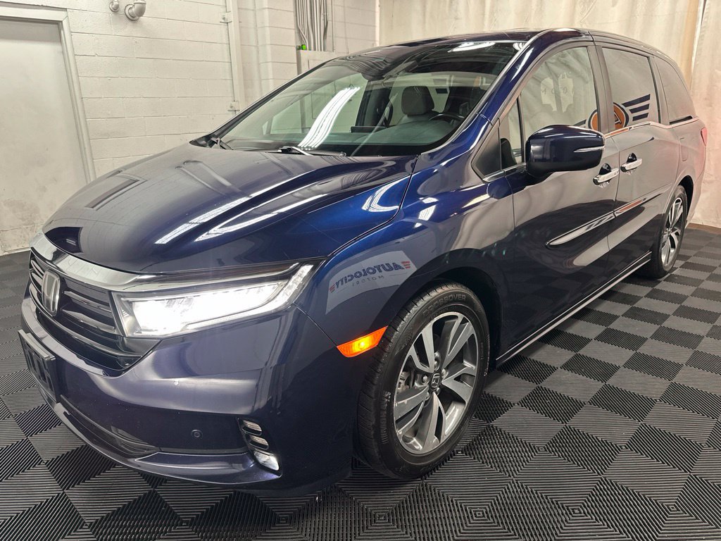 Used 2023 Honda Odyssey Touring Van