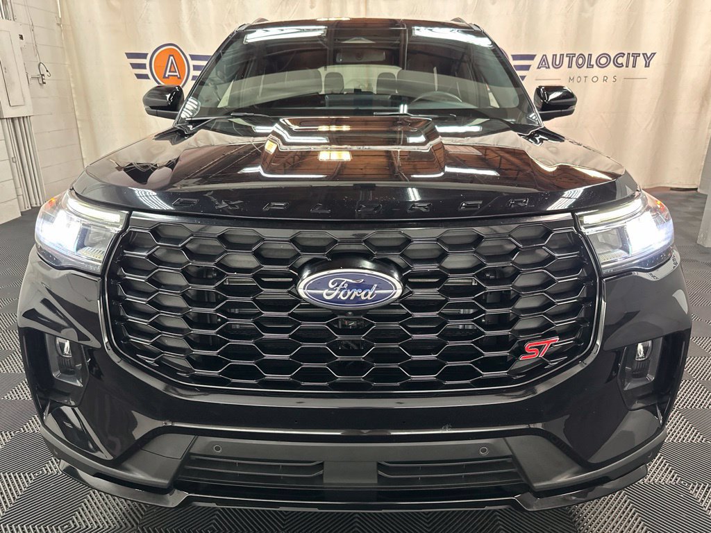Used 2025 Ford Explorer ST SUV
