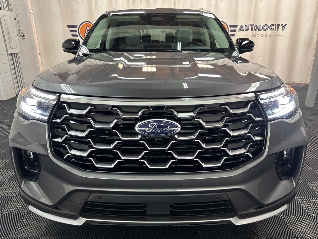 Used 2025 Ford Explorer Platinum SUV