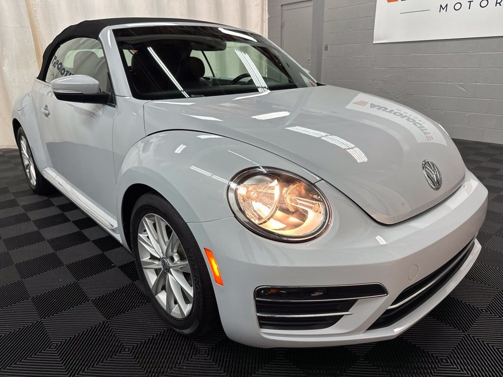 Used 2019 Volkswagen Beetle Convertible 2.0T SE Convertible