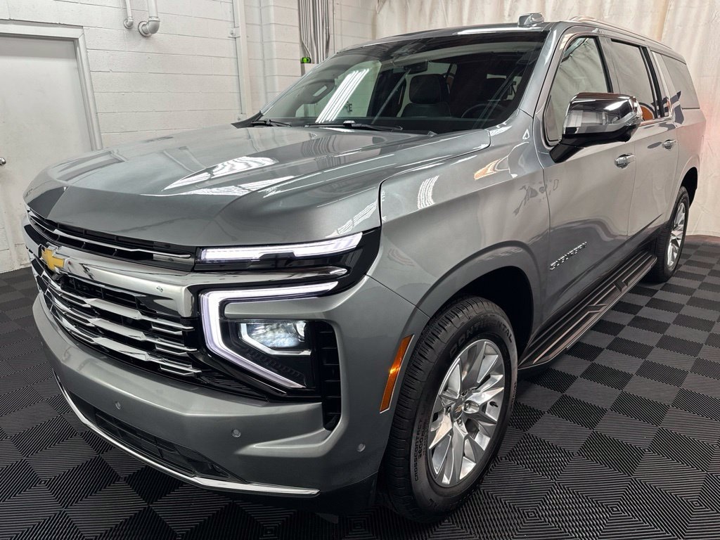 Used 2025 Chevrolet Suburban Premier SUV