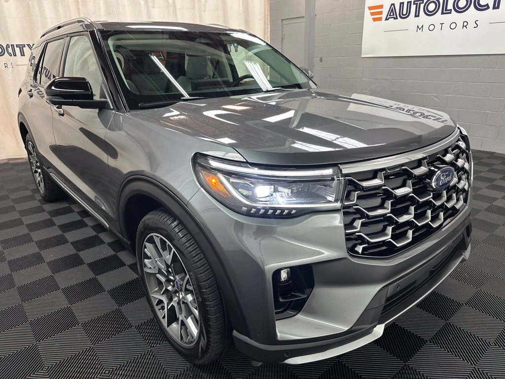 Used 2025 Ford Explorer Platinum SUV