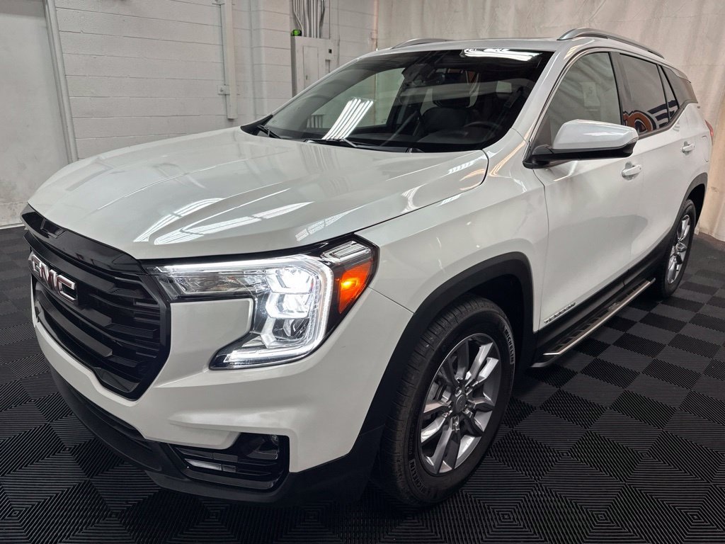Used 2022 GMC Terrain SLT SUV