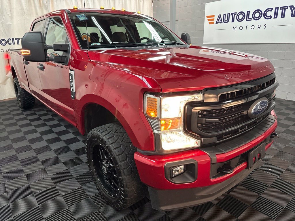 Used 2022 Ford F-350 XLT Truck Crew Cab