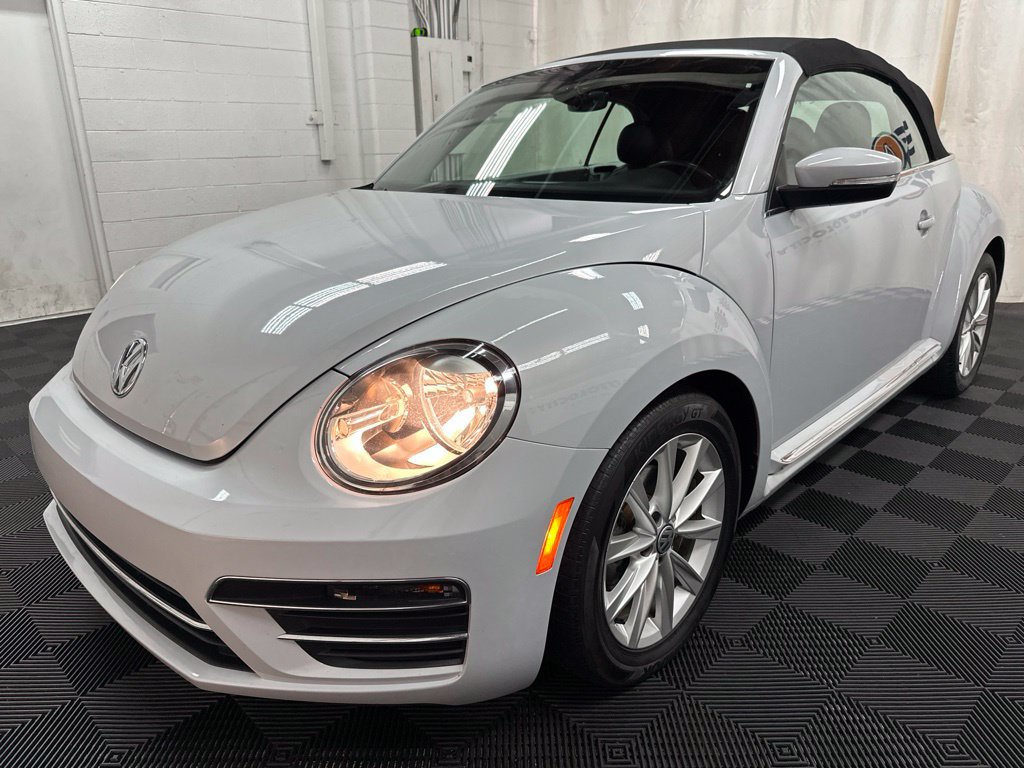 Used 2019 Volkswagen Beetle Convertible 2.0T SE Convertible