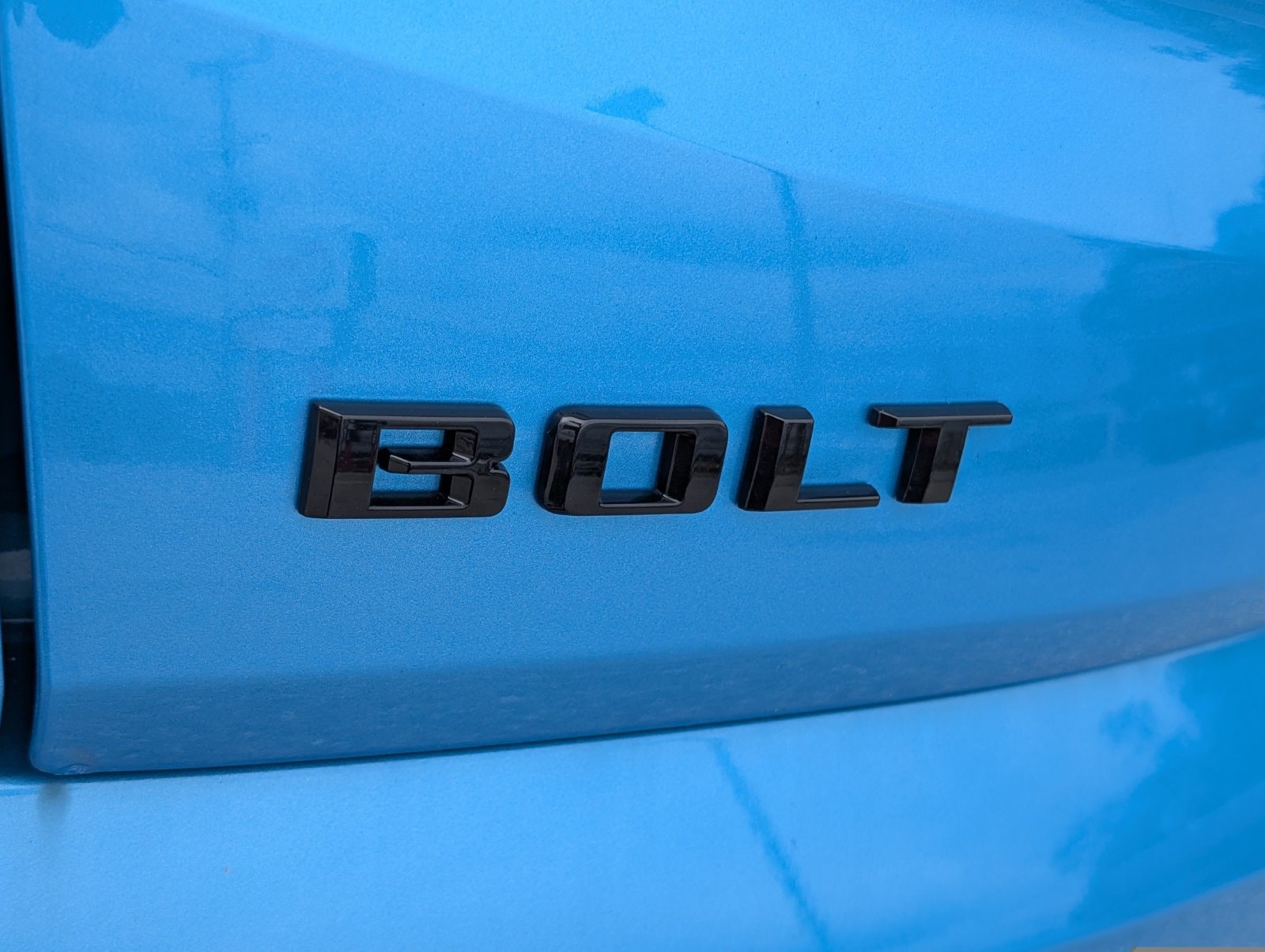 2027 Chevrolet Bolt RS - Photo 5