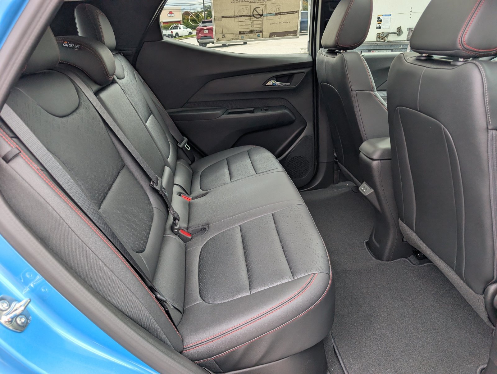 2027 Chevrolet Bolt RS - Photo 8