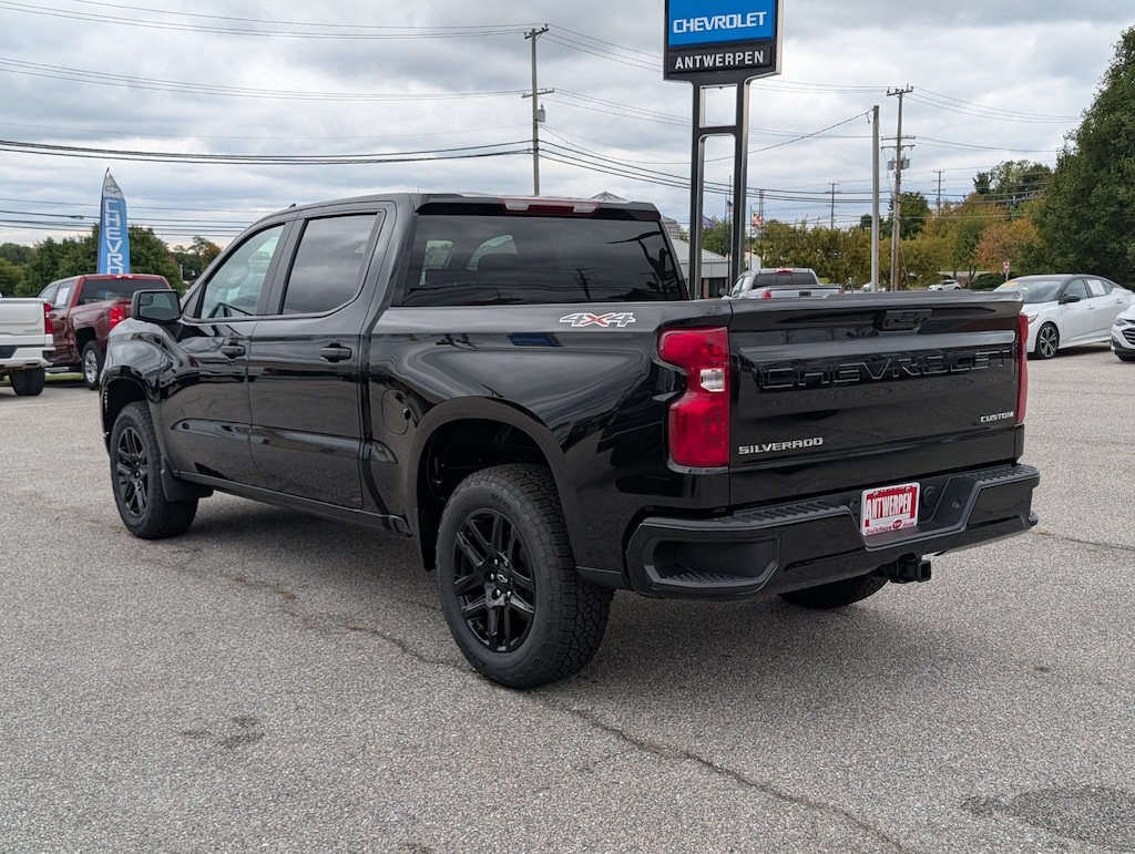 New 2026 Chevrolet Silverado 1500 Custom Truck