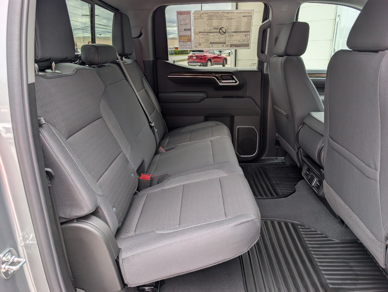 2026 Chevrolet Silverado 1500 LT - Photo 9