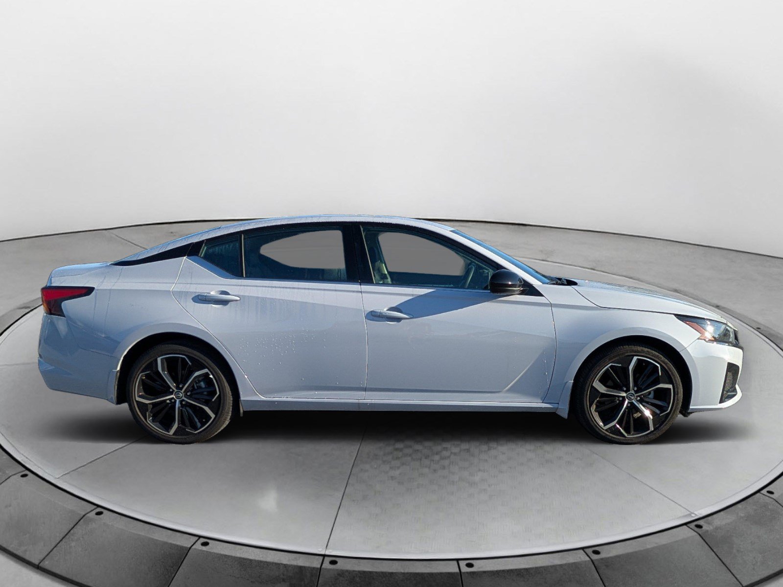 Used 2025 Nissan Altima SR SR AWD