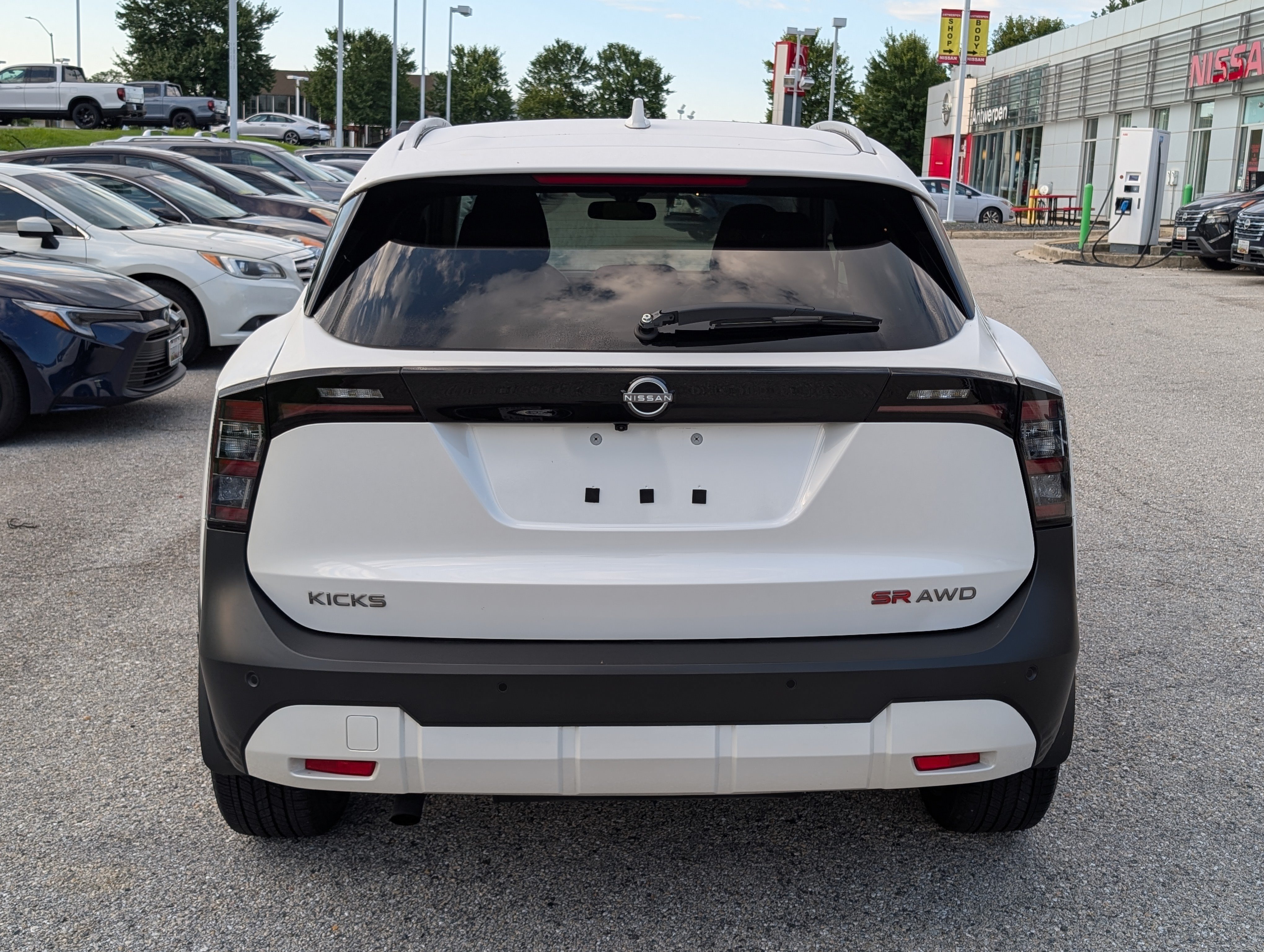 Used 2025 Nissan Kicks SR SR AWD