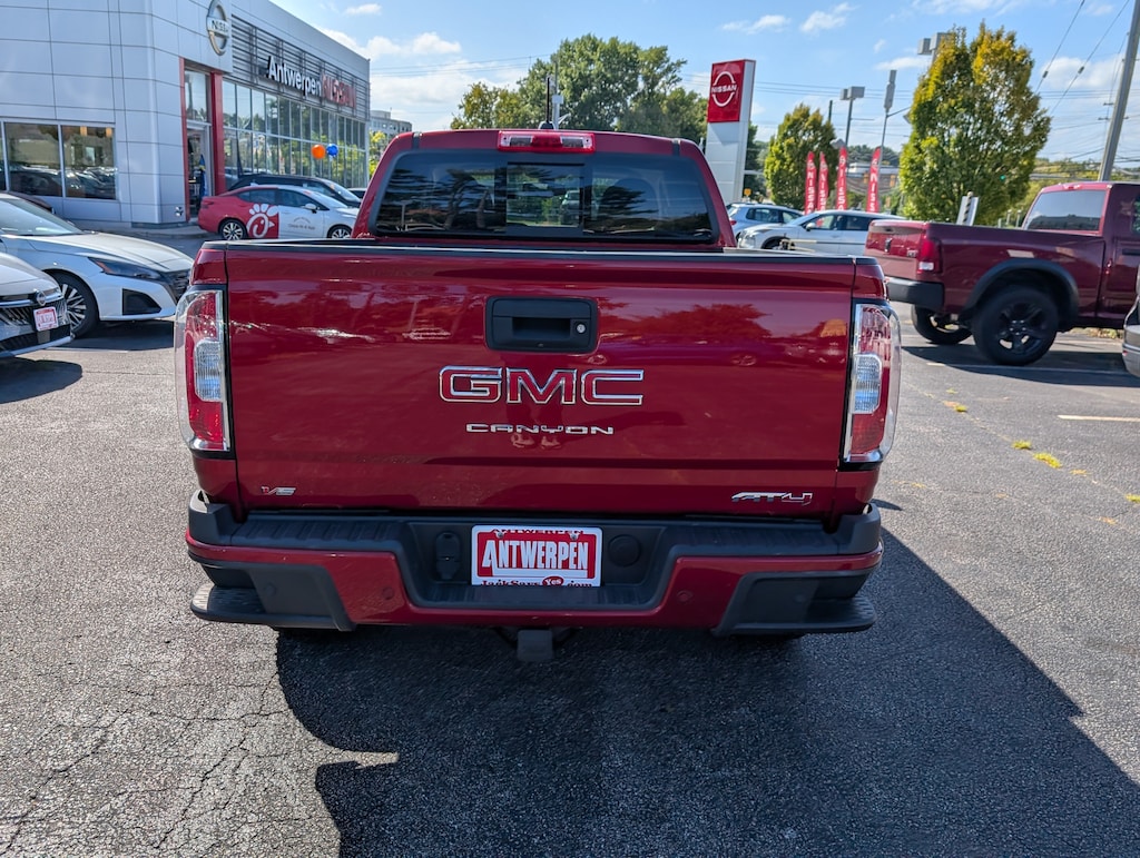 Used 2021 GMC Canyon 4WD AT4 with Leather 4WD Crew Cab 141 AT4 w/Leather