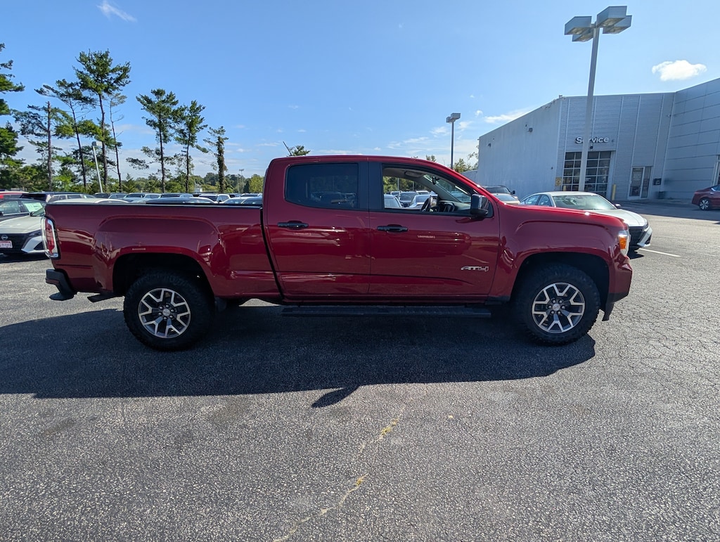 Used 2021 GMC Canyon 4WD AT4 with Leather 4WD Crew Cab 141 AT4 w/Leather