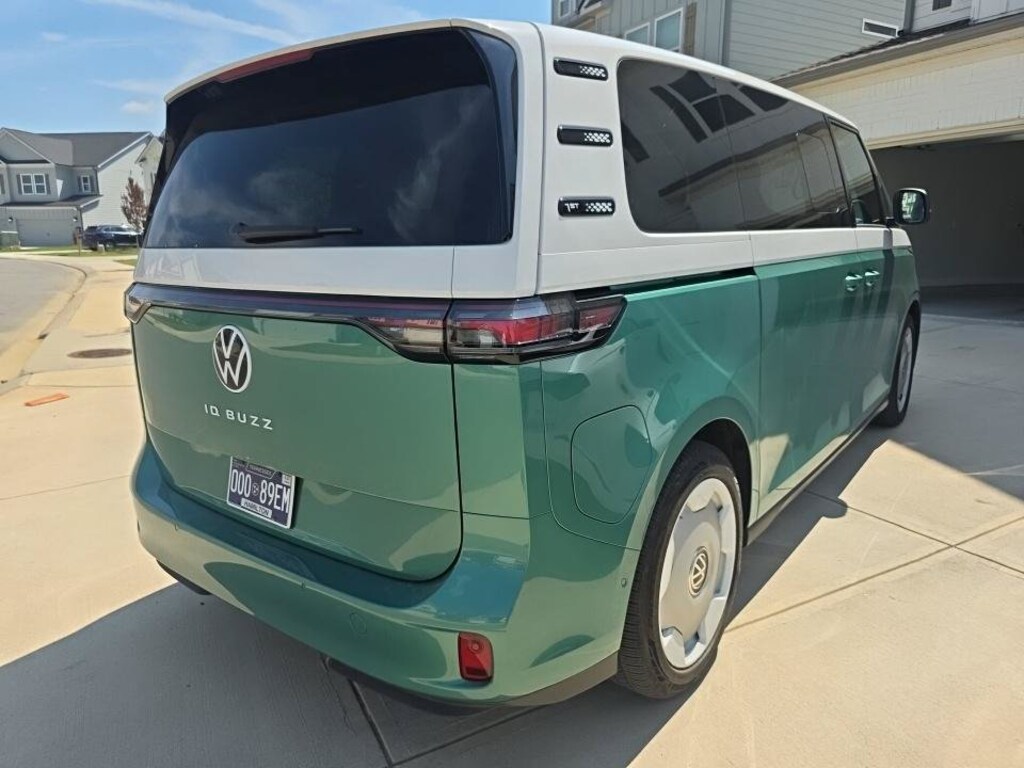 Used 2025 Volkswagen ID. Buzz 1st Edition 1st Edition RWD w/Two-Tone