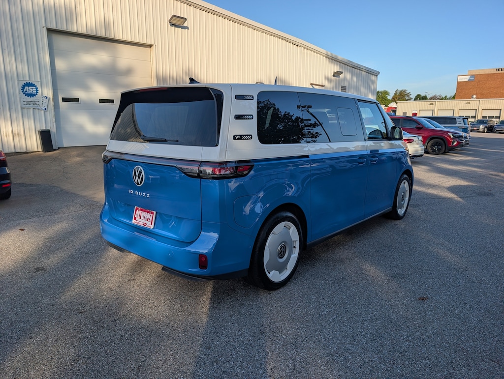 Used 2025 Volkswagen ID. Buzz 1st Edition 1st Edition RWD w/Two-Tone