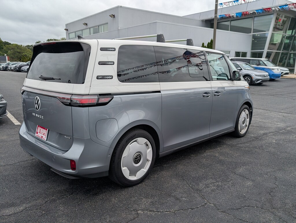 Used 2025 Volkswagen ID. Buzz 1st Edition 1st Edition 4MOTION w/Two-Tone
