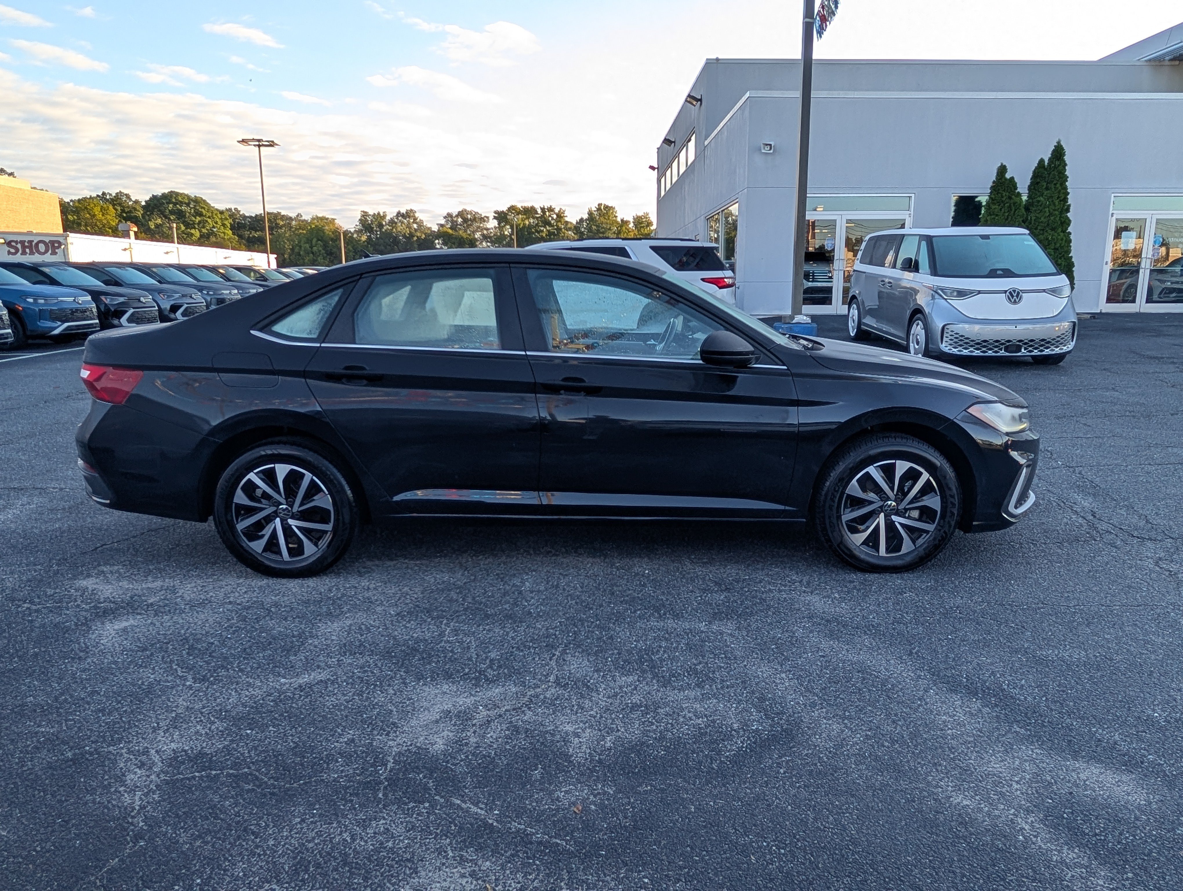 Used 2025 Volkswagen Jetta S S Auto