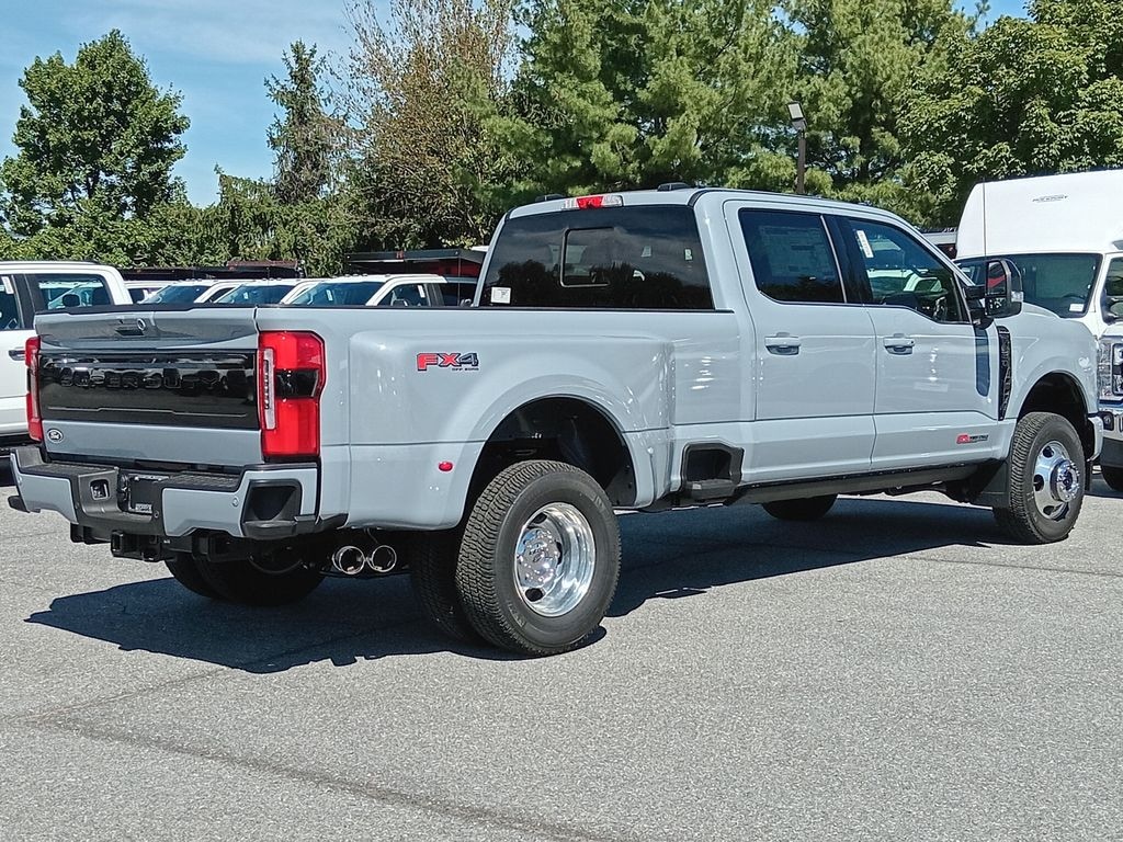New 2027 Ford F-350SD Platinum Truck