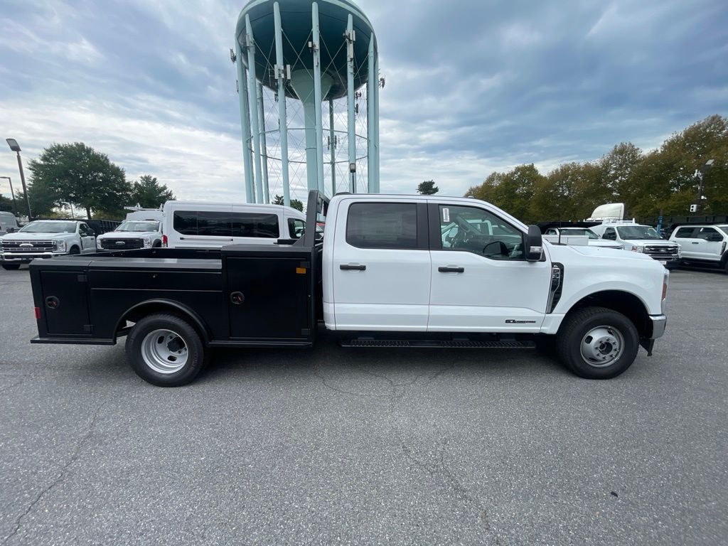 New 2026 Ford F-350SD XL Chassis