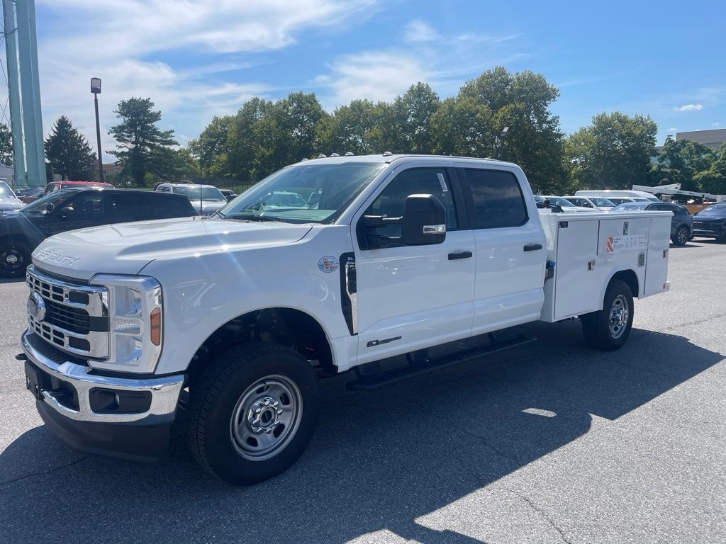 New 2026 Ford F-350SD XL Chassis