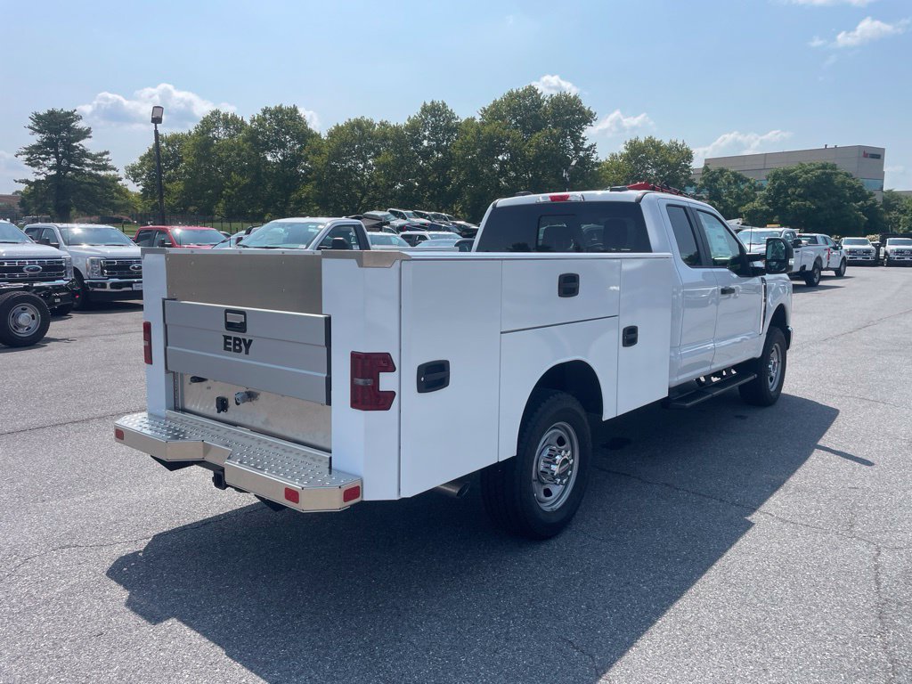 New 2026 Ford F-350SD XL Chassis