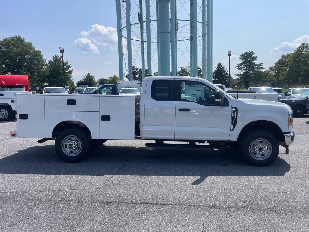 New 2026 Ford F-350SD XL Chassis