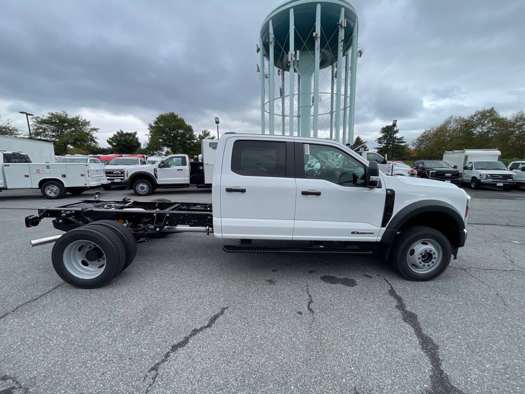 New 2027 Ford F-450SD XL Chassis