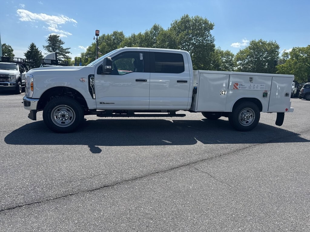 New 2026 Ford F-350SD XL Chassis