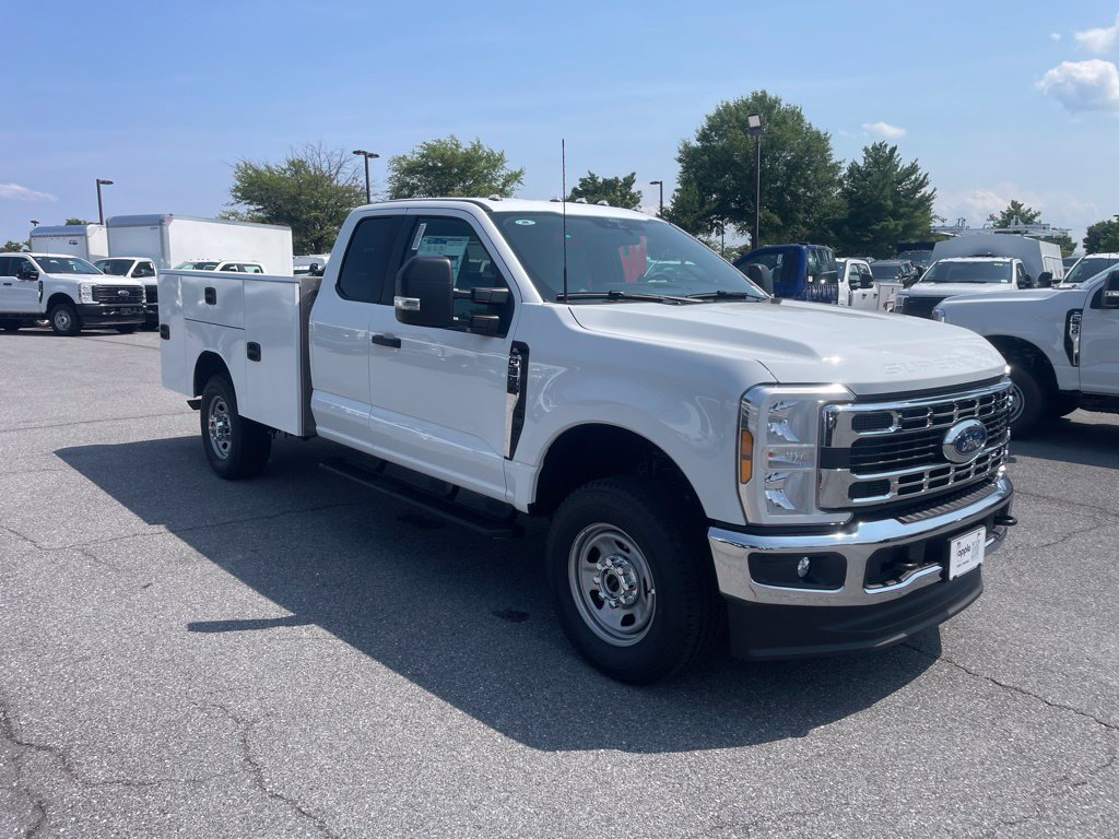 New 2026 Ford F-350SD XL Chassis