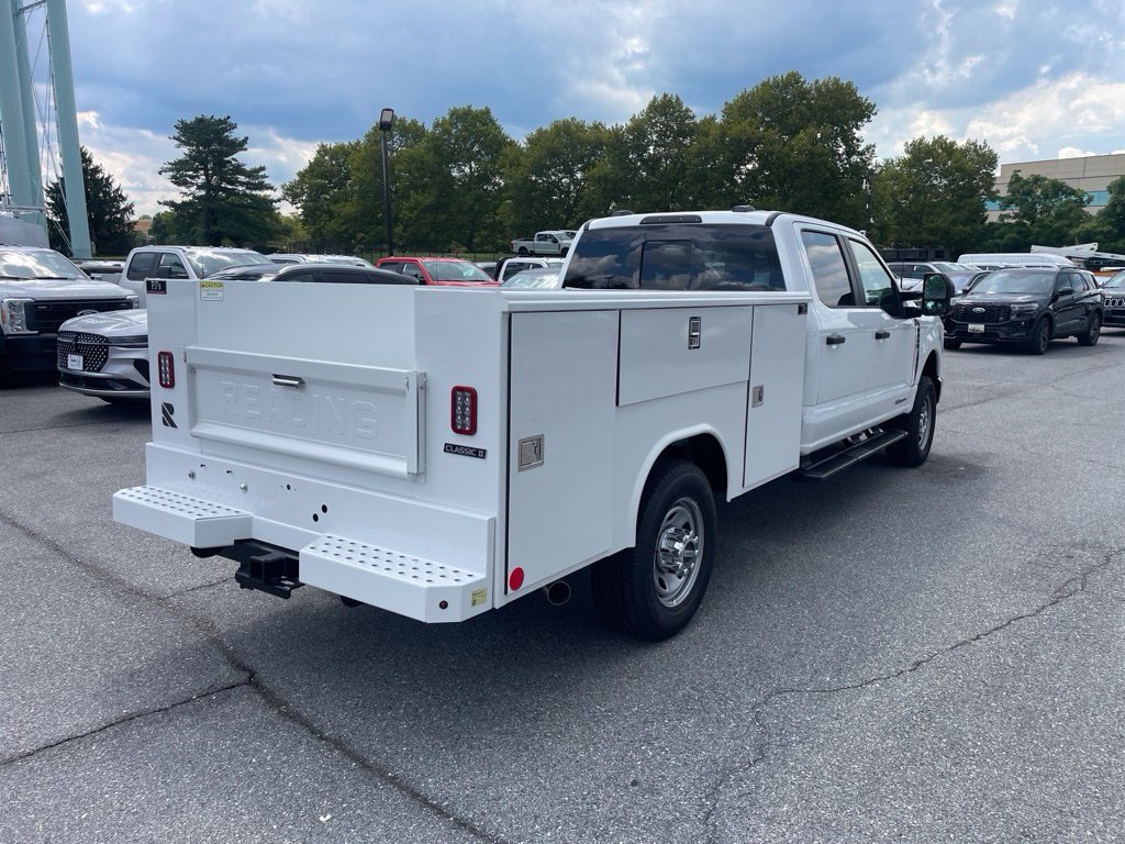 New 2026 Ford F-350SD XL Chassis