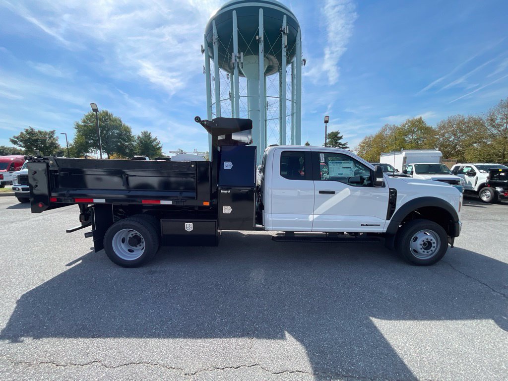New 2027 Ford F-450SD XL Chassis
