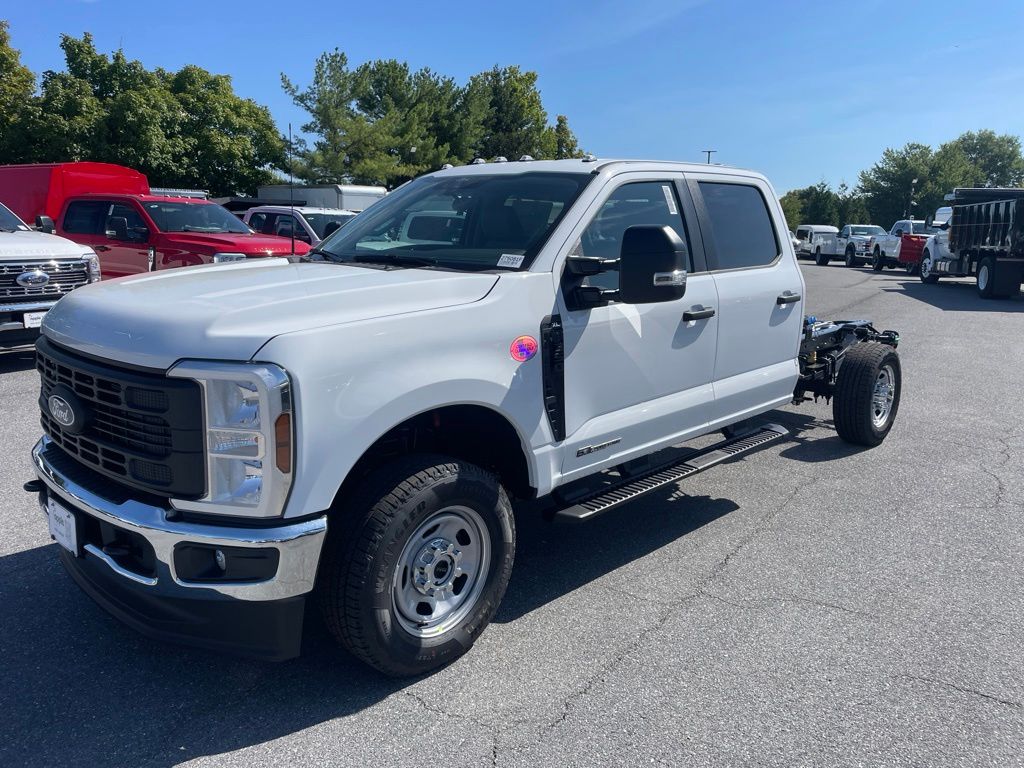 New 2027 Ford F-350SD XL Chassis