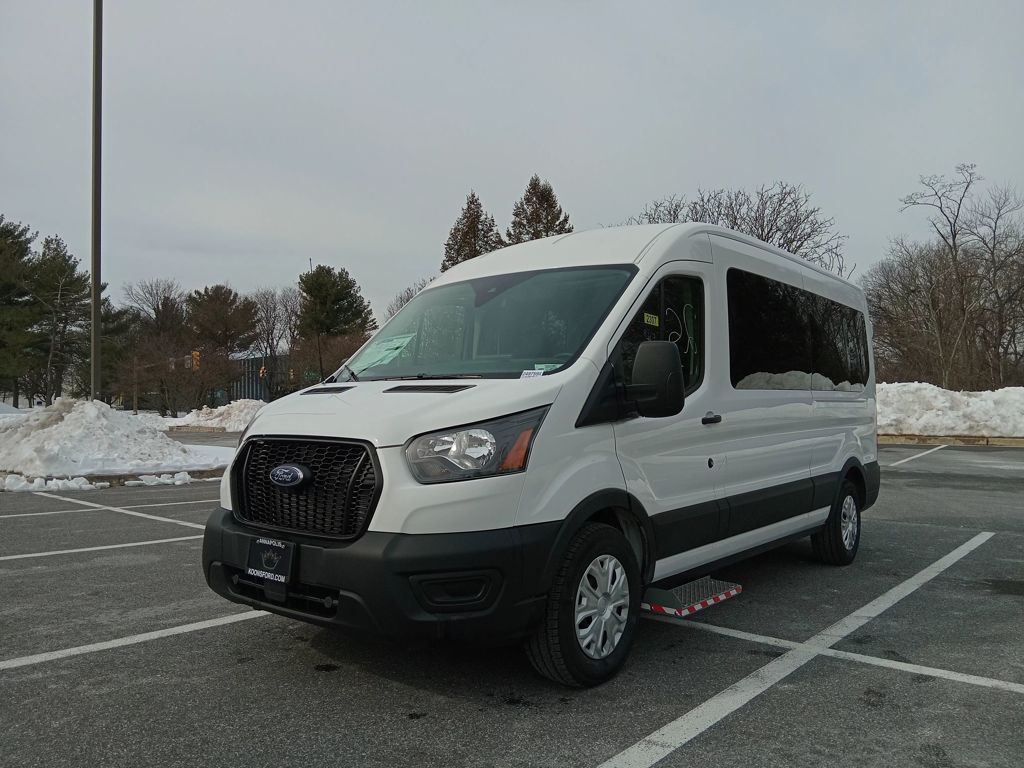  Ford Transit-350