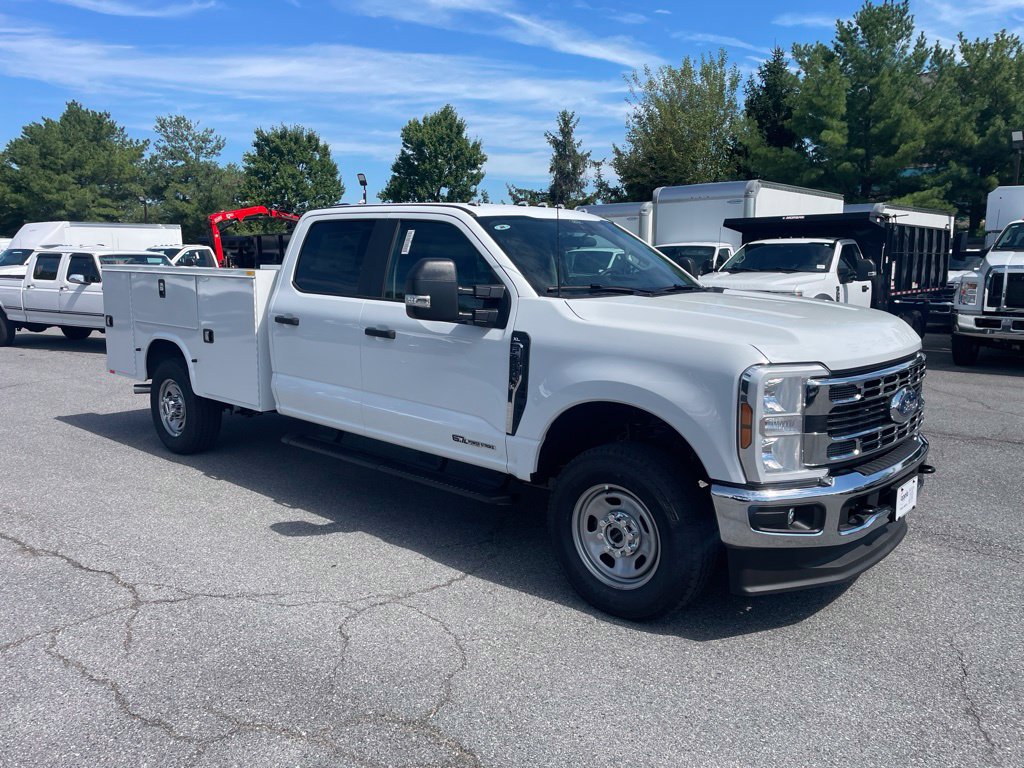 New 2026 Ford F-350SD XL Chassis